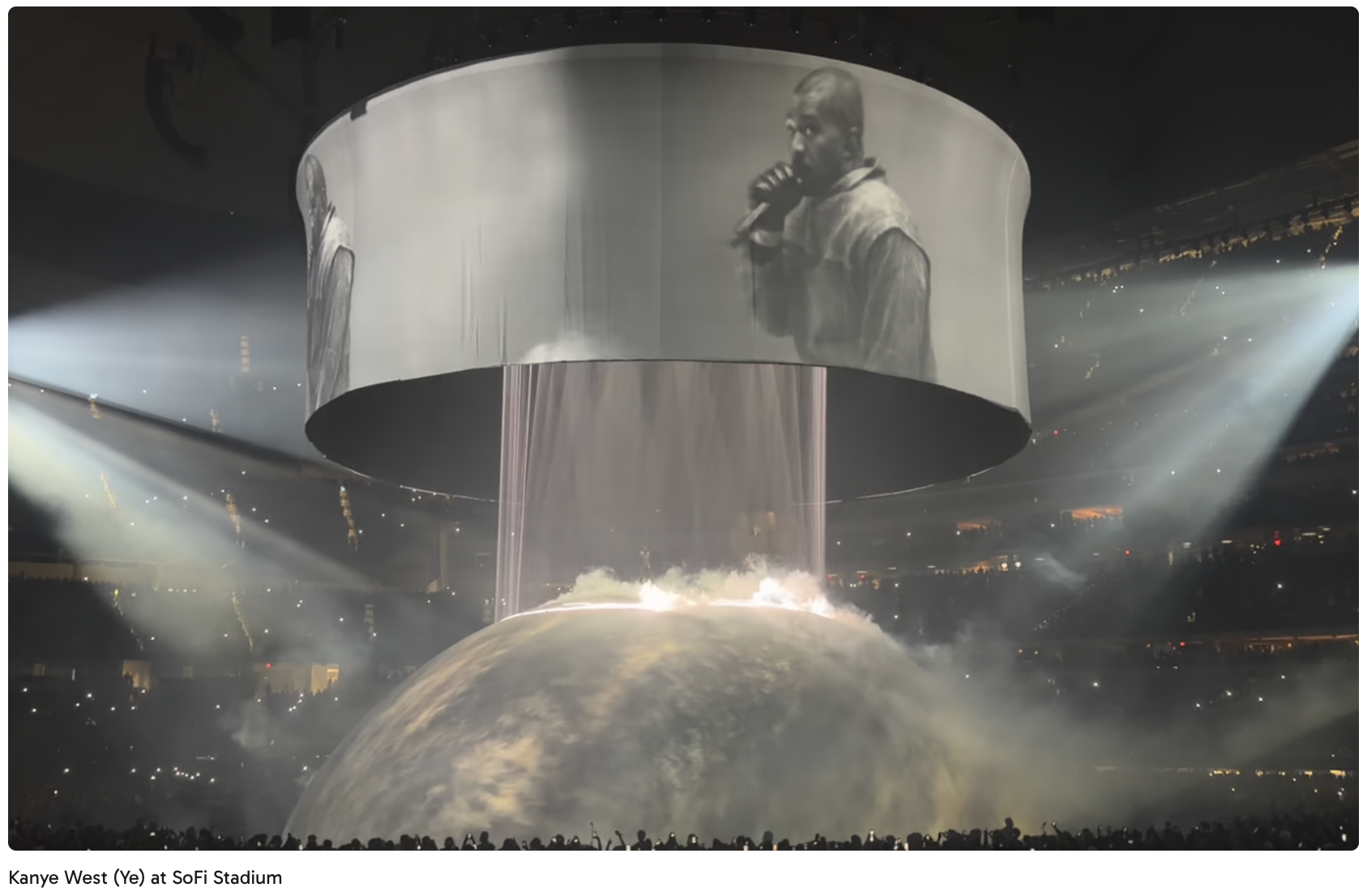 Ye Drops BULLY (Deluxe), Stretches the Run